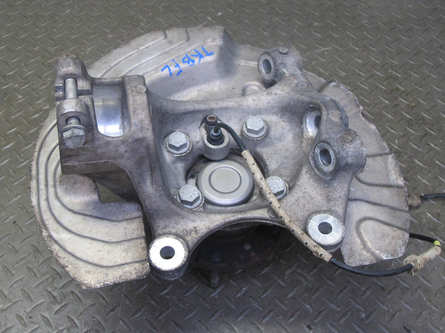 2008-2013 BMW E90 E92 M3 Front Left Spindle Knuckle Wheel Hub Bearing