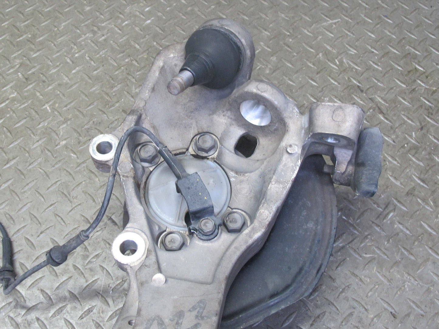 05-09 Nissan 350Z Z33 Front Left Spindle Knuckle Wheel Hub Bearing OEM