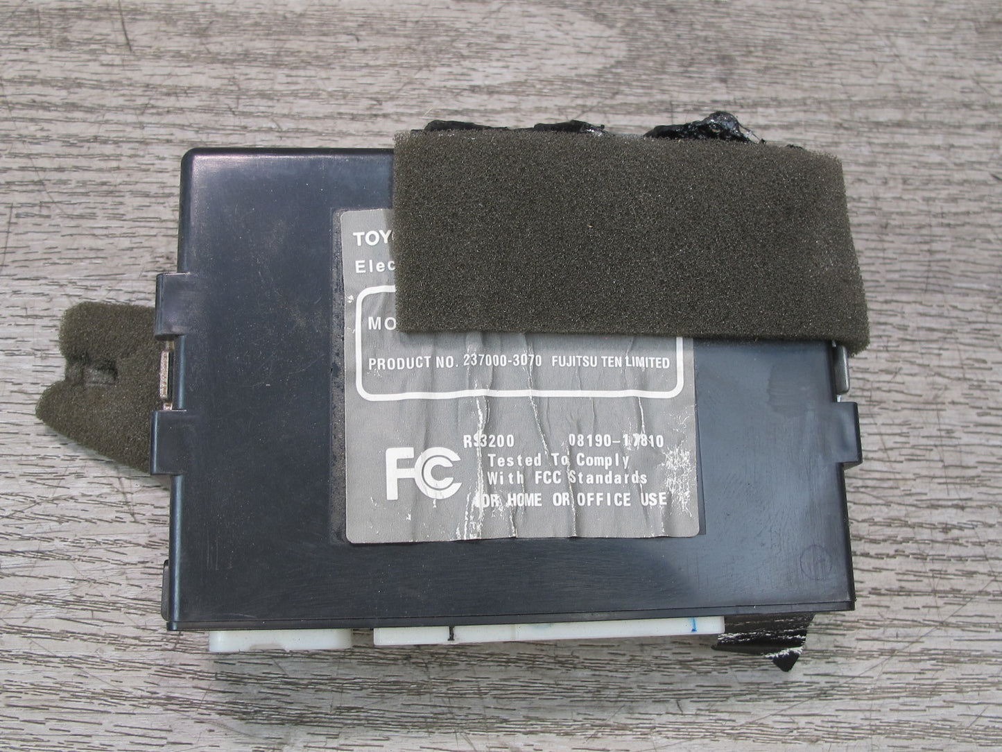 03-05 Toyota MR2 Spyder ZZW30L Keyless Entry Control Module 08190-17810 OEM