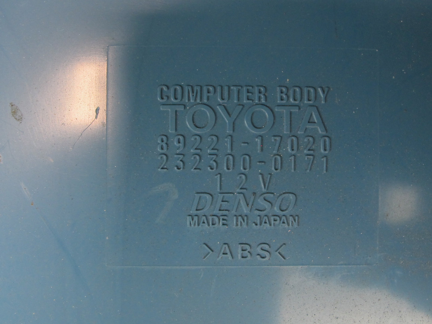 00-05 Toyota MR2 Spyder ZZW30L Multiplex Body Control Module 89221-17020 OEM