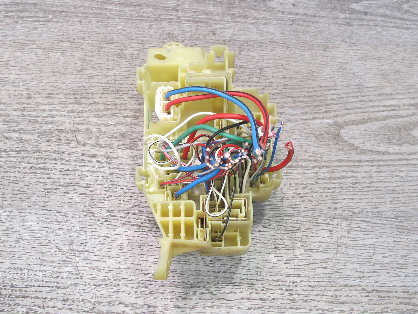 00-05 Toyota MR2 Spyder ZZW30L Interior Dash Fuse Relay Box Module OEM