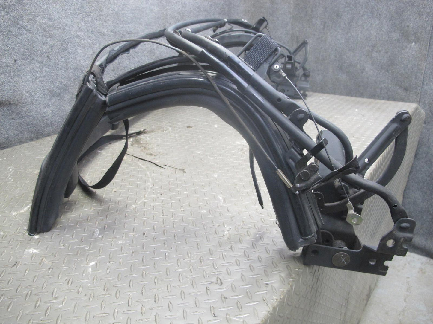 00-05 Toyota MR2 Spyder ZZW30L Convertible Soft TOP Roof Frame Panel OEM