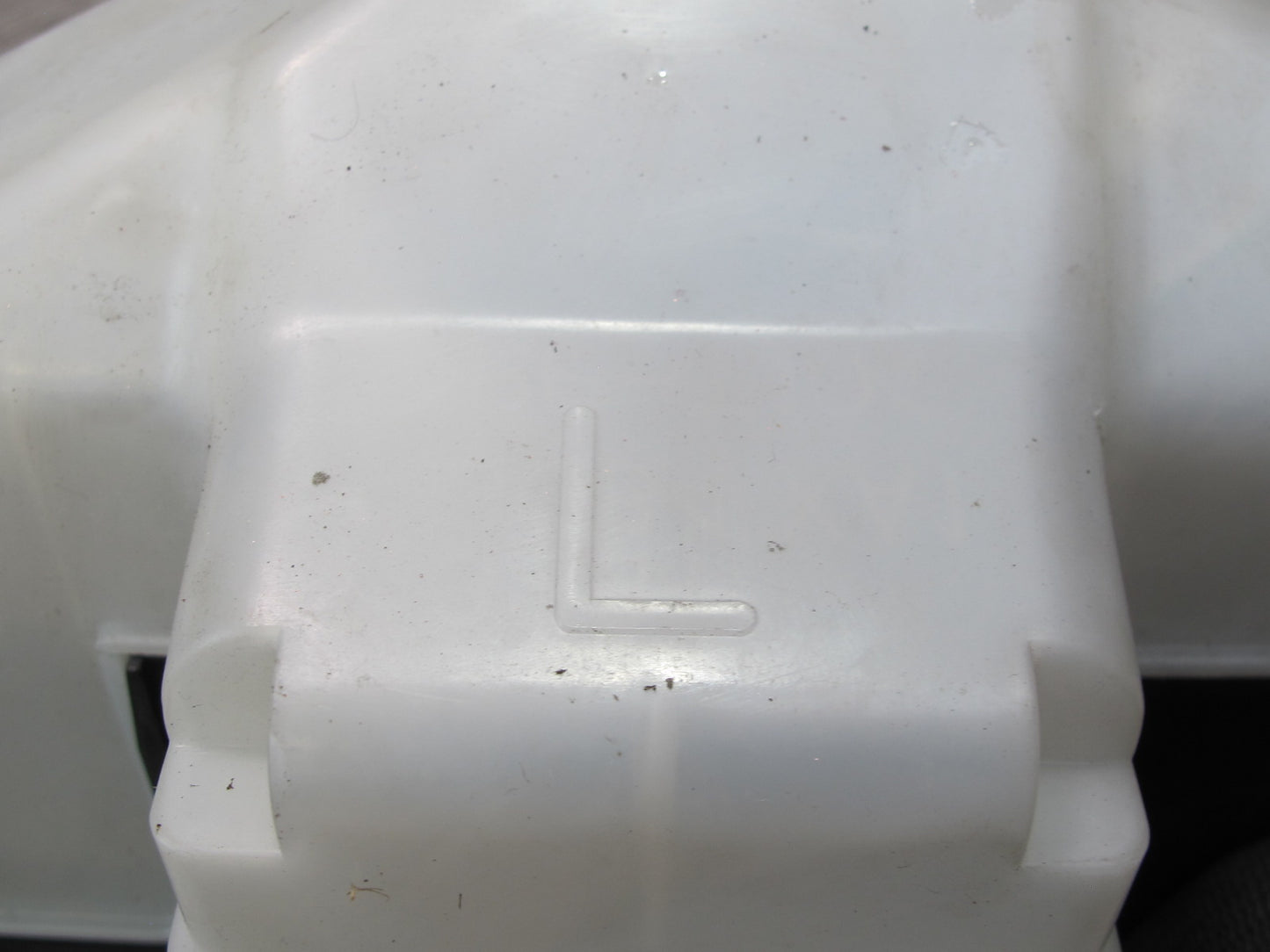 00-05 Toyota MR2 Spyder Front Left Luggage Compartment Fuse Relay Box OEM