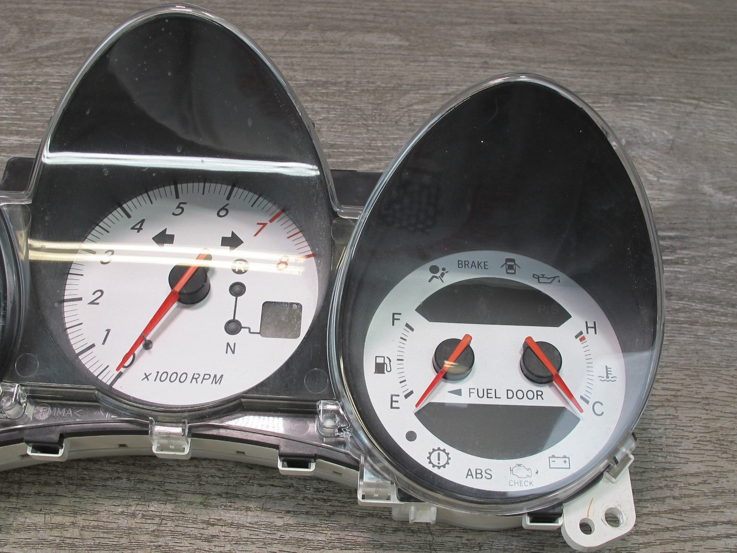03-05 Toyota MR2 Spyder ZZW30L SMT Instrument Cluster Gauge Speedometer OEM