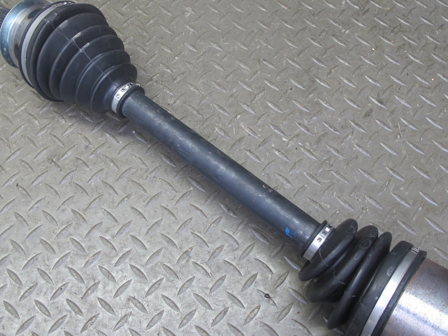 07-09 Nissan 350Z Z33 Convert LSD AT Rear Left Suspension Axle Shaft Aftermarket