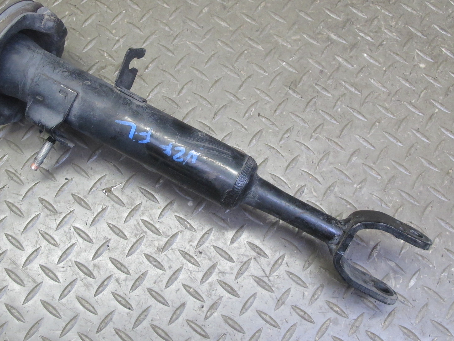 07-09 Nissan 350Z Z33 Conv Set of 2 Front Left & Right Strut Shock Absorber OEM