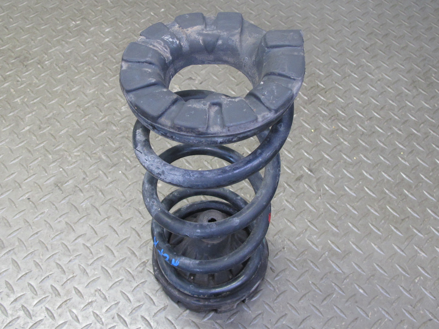 04-09 Nissan 350Z Z33 Convertible Set of 2 Rear Coil Spring w Insulators 51K OEM