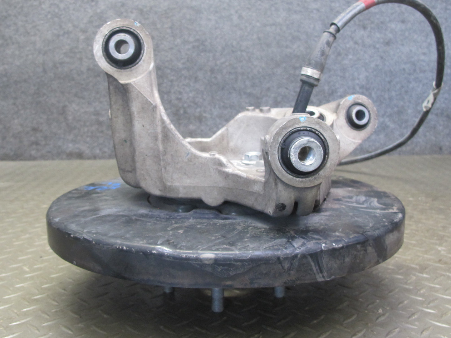 03-09 Nissan 350Z Z33 Rear Left Spindle Knuckle Wheel Hub Bearing 51K Miles OEM