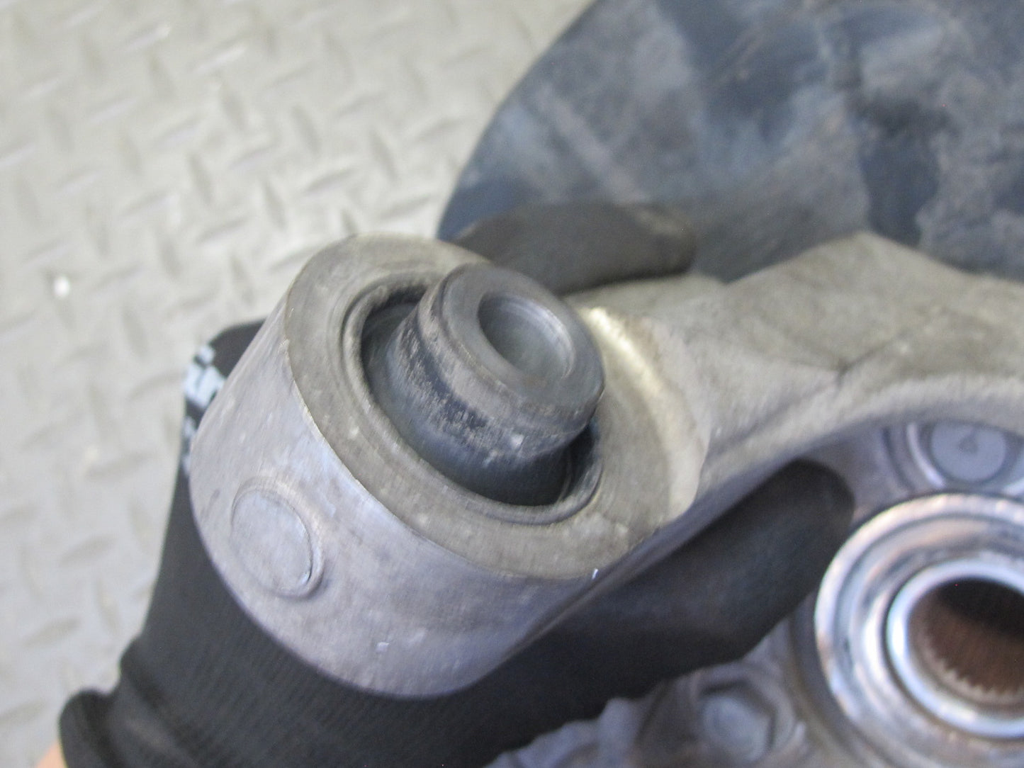 03-09 Nissan 350Z Z33 Rear Right Spindle Knuckle Wheel Hub Bearing 51K Miles OEM