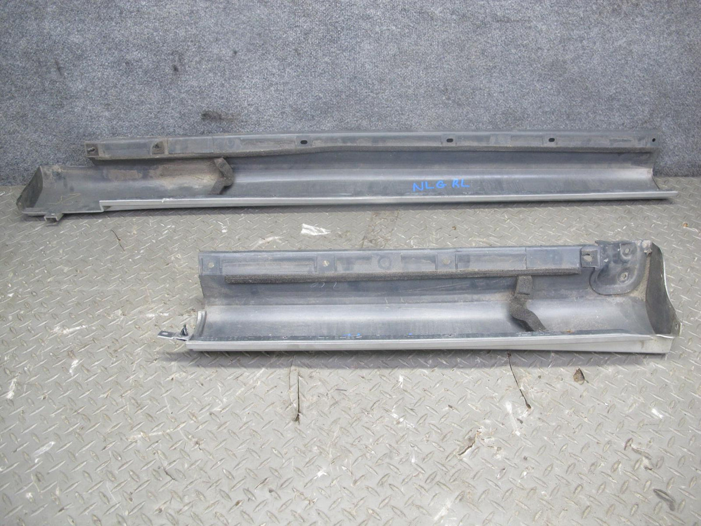 98-05 Lexus GS400 GS430 GS300 4pcs Left & Right Side Skirt Rocker Panel Set OEM