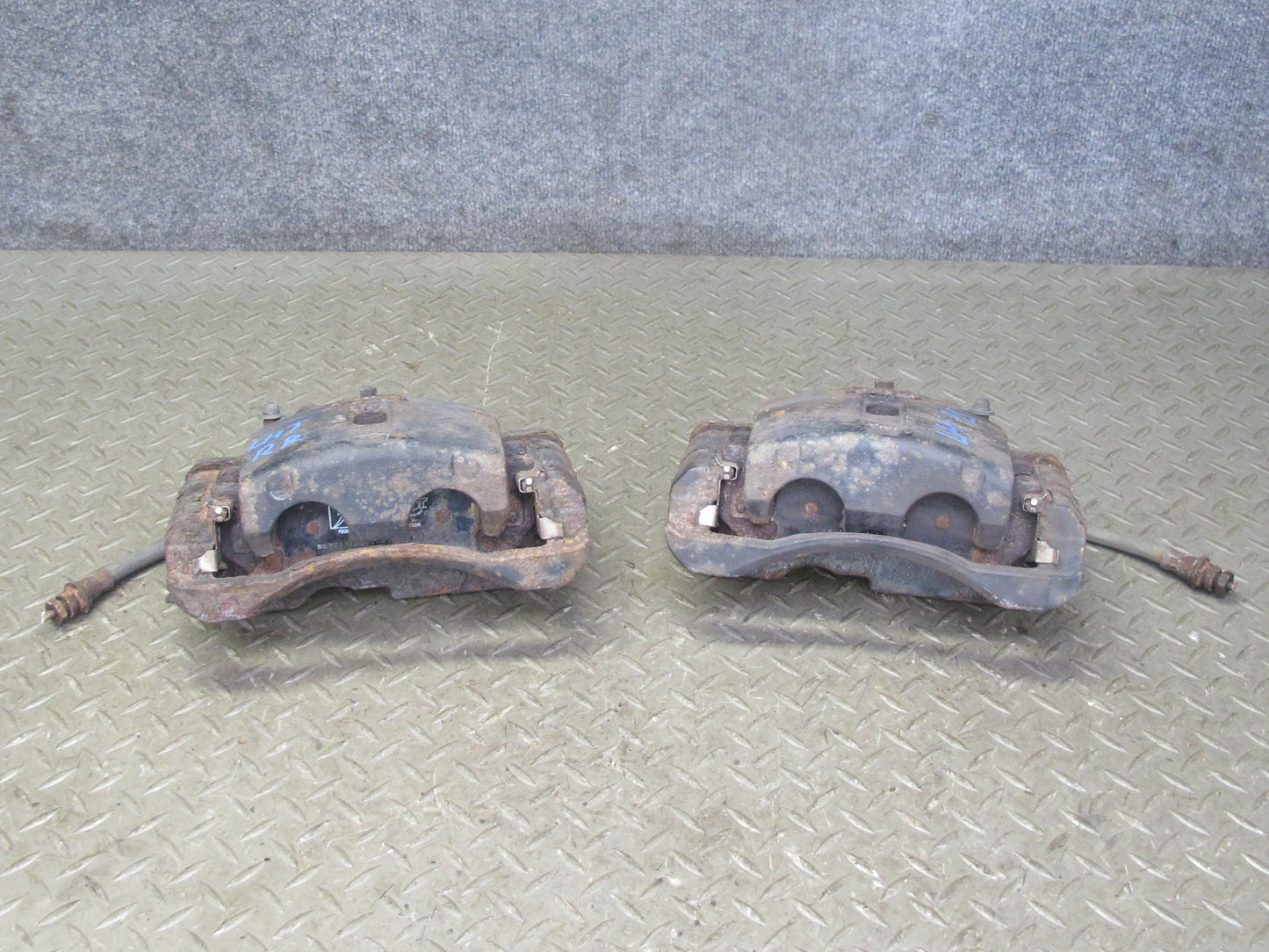 2003-2009 Hummer H2 AWD Rear Left & Right Brake Caliper Set of 2