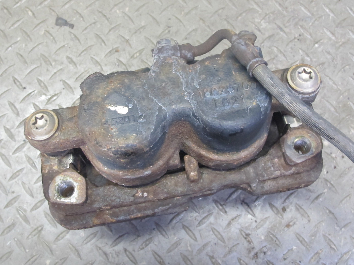 2003-2009 Hummer H2 AWD Rear Left & Right Brake Caliper Set of 2