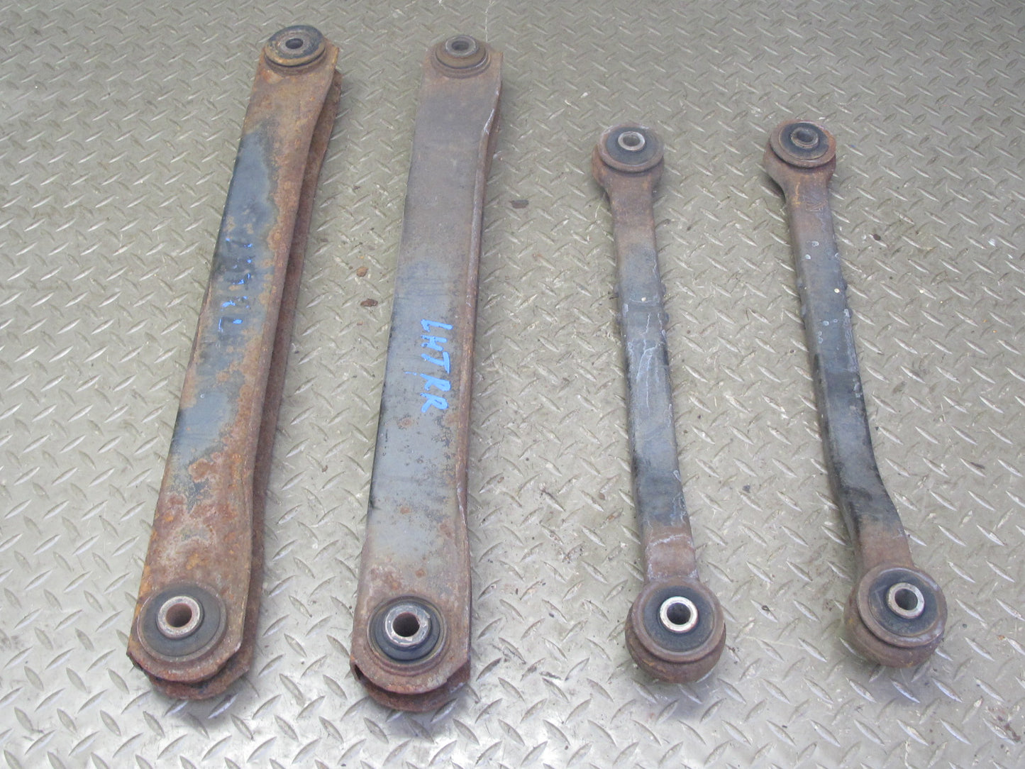 2003-2009 Hummer H2 Rear Left & Right Upper & Lower Control Arm Set of 4