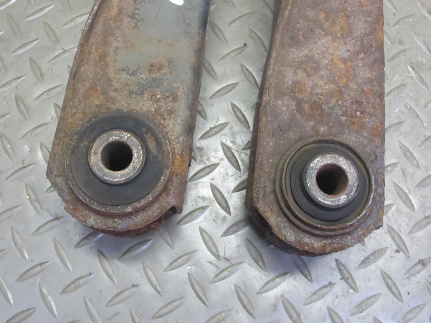 2003-2009 Hummer H2 Rear Left & Right Upper & Lower Control Arm Set of 4