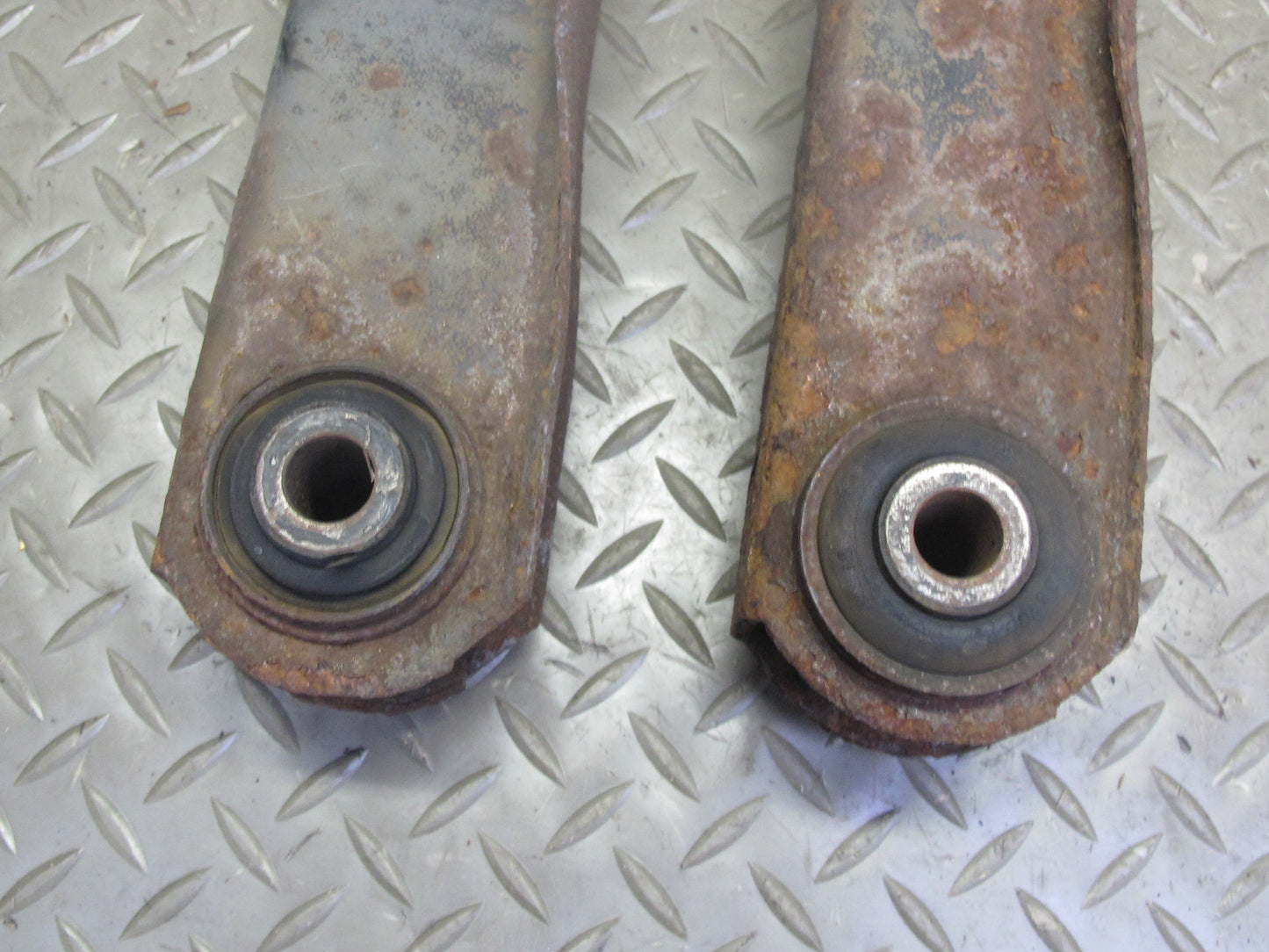 2003-2009 Hummer H2 Rear Left & Right Upper & Lower Control Arm Set of 4