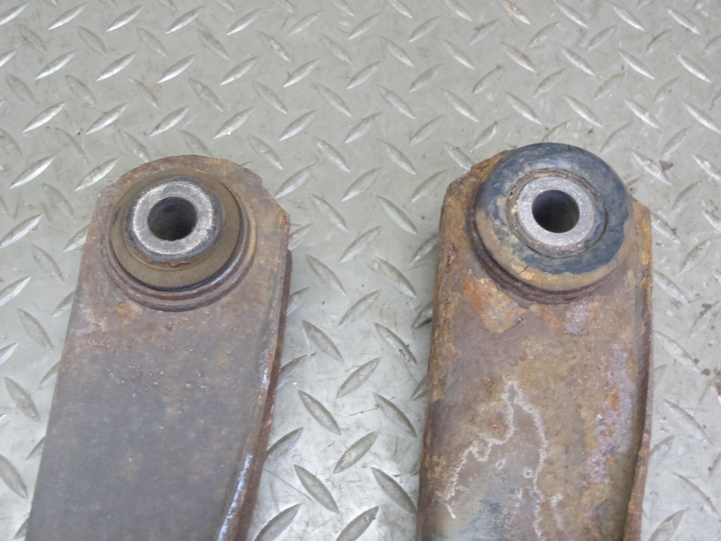 2003-2009 Hummer H2 Rear Left & Right Upper & Lower Control Arm Set of 4