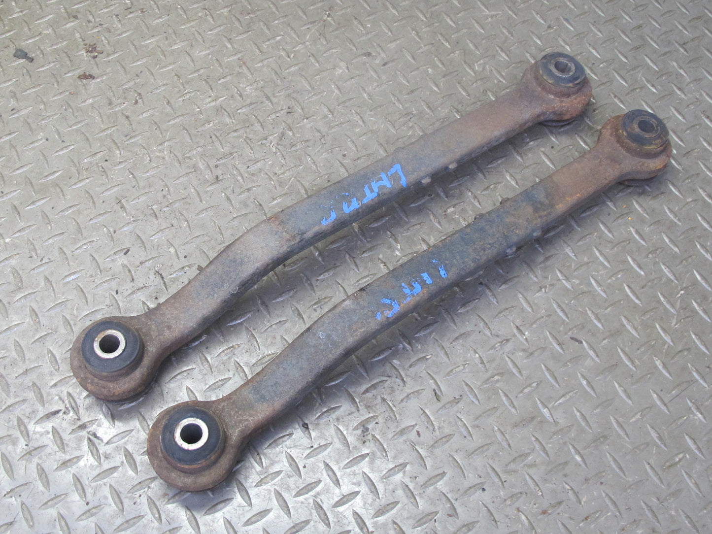 2003-2009 Hummer H2 Rear Left & Right Upper & Lower Control Arm Set of 4