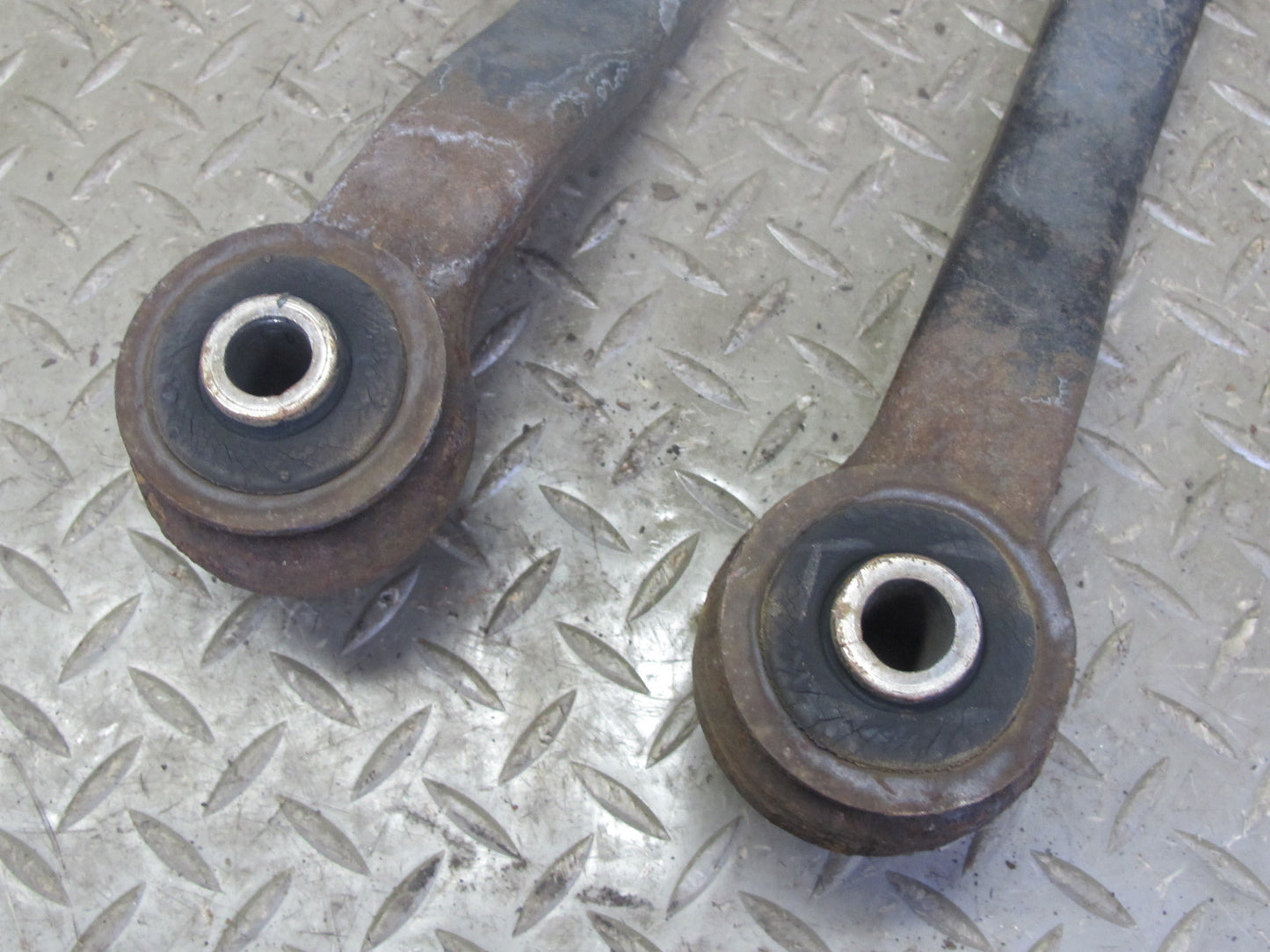2003-2009 Hummer H2 Rear Left & Right Upper & Lower Control Arm Set of 4