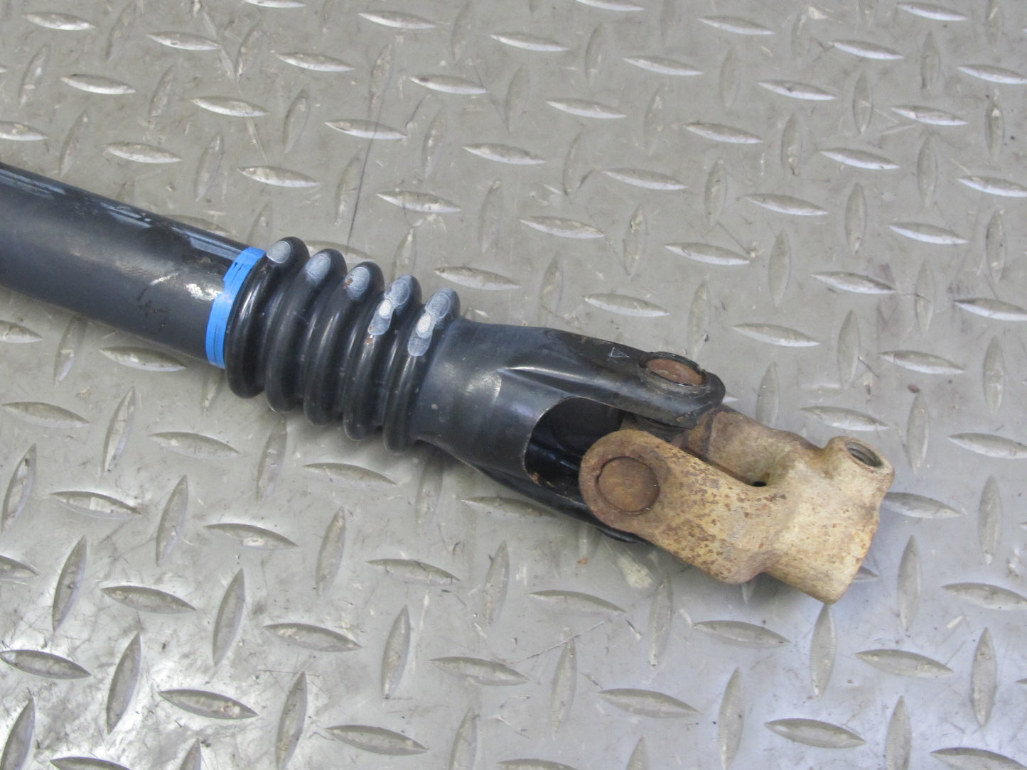 2003-2007 Hummer H2 Steering Column Intermediate U Joint Linkage Shaft
