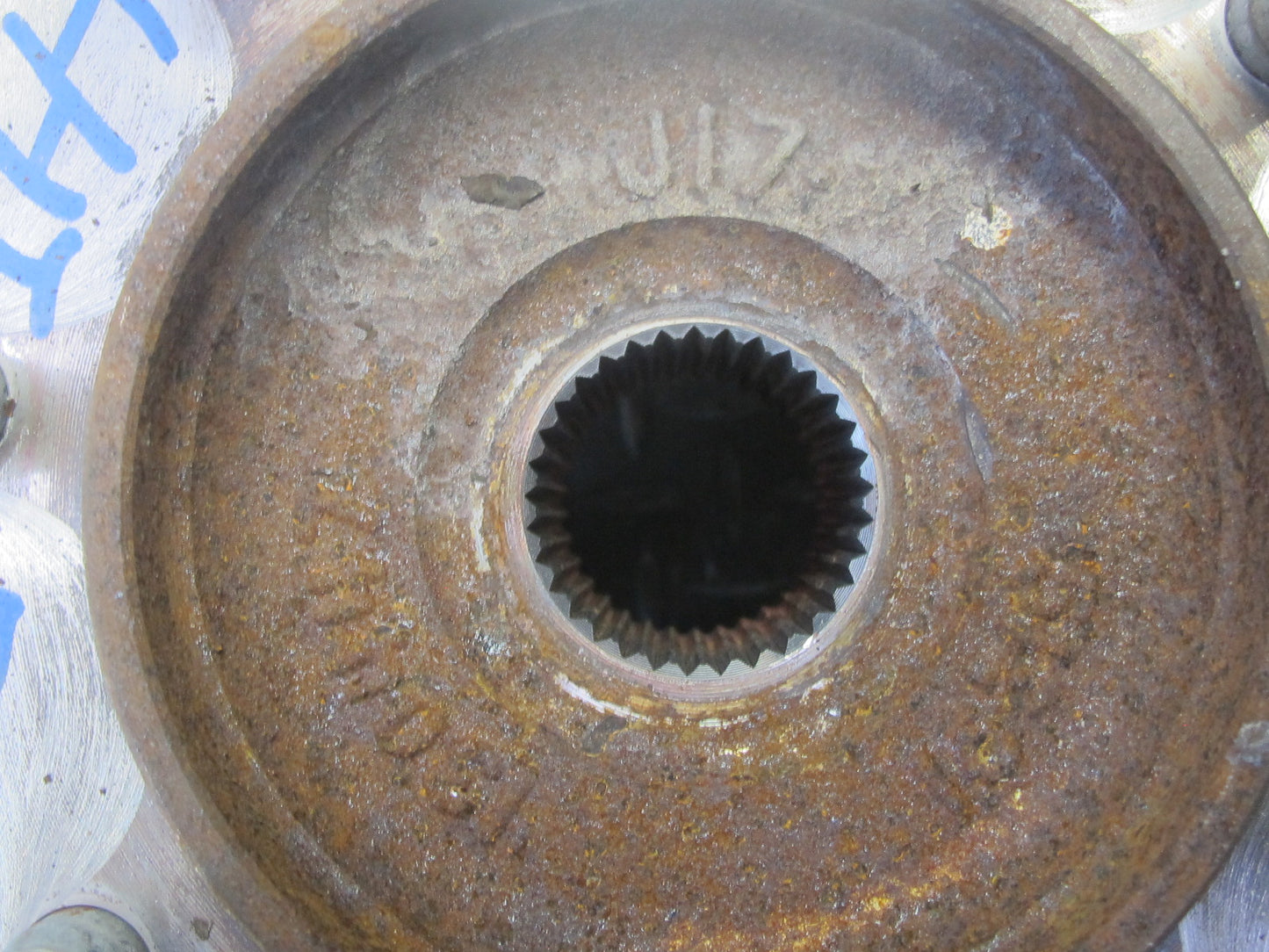 2003-2007 Hummer H2 Front Left Spindle Knuckle Wheel Hub Bearing
