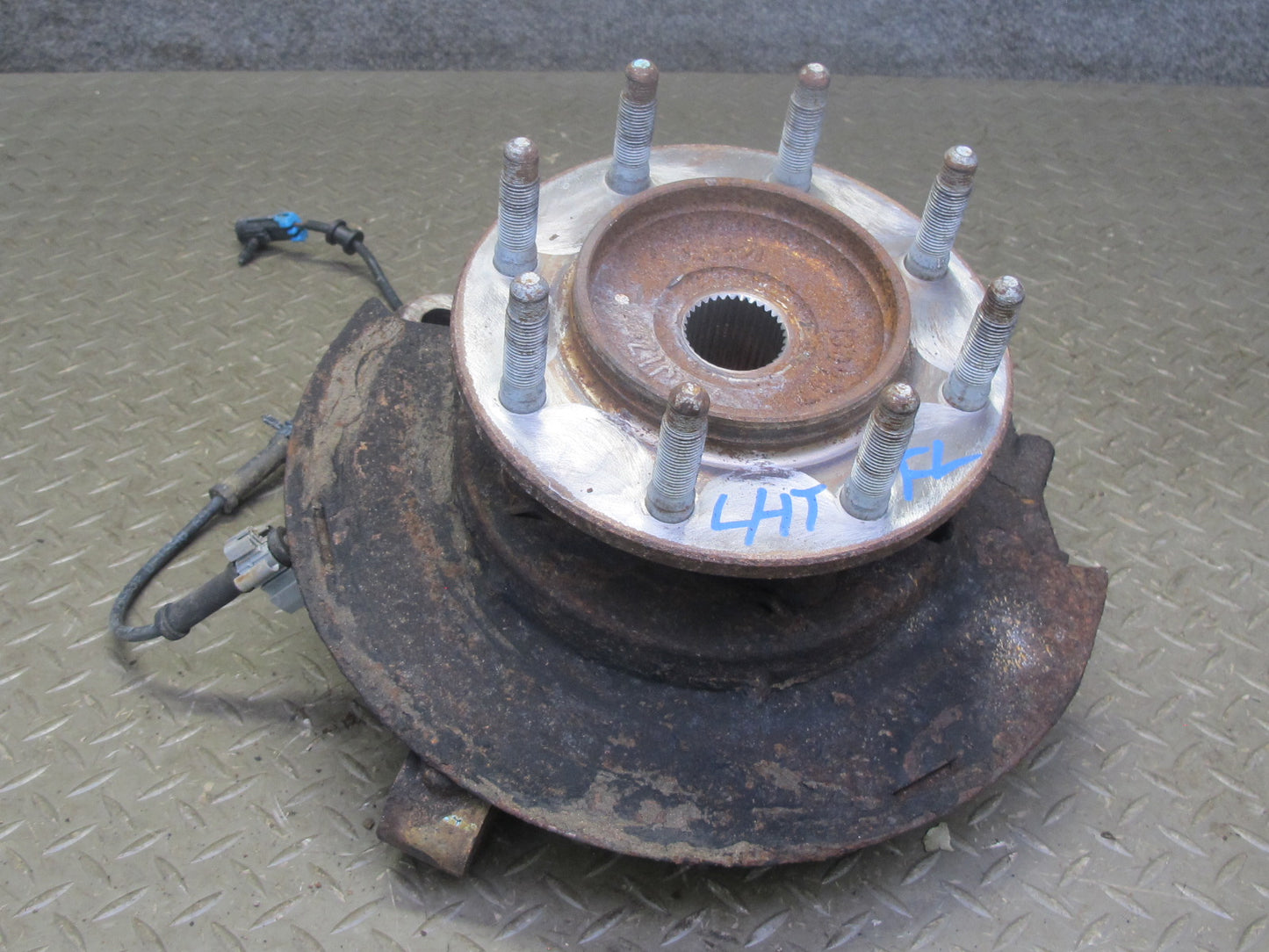 2003-2007 Hummer H2 Front Left Spindle Knuckle Wheel Hub Bearing