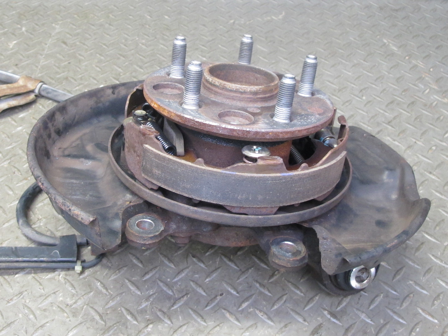 98-05 Lexus GS430 GS300 Rear Right Spindle Knuckle Wheel Hub Bearing 83K OEM