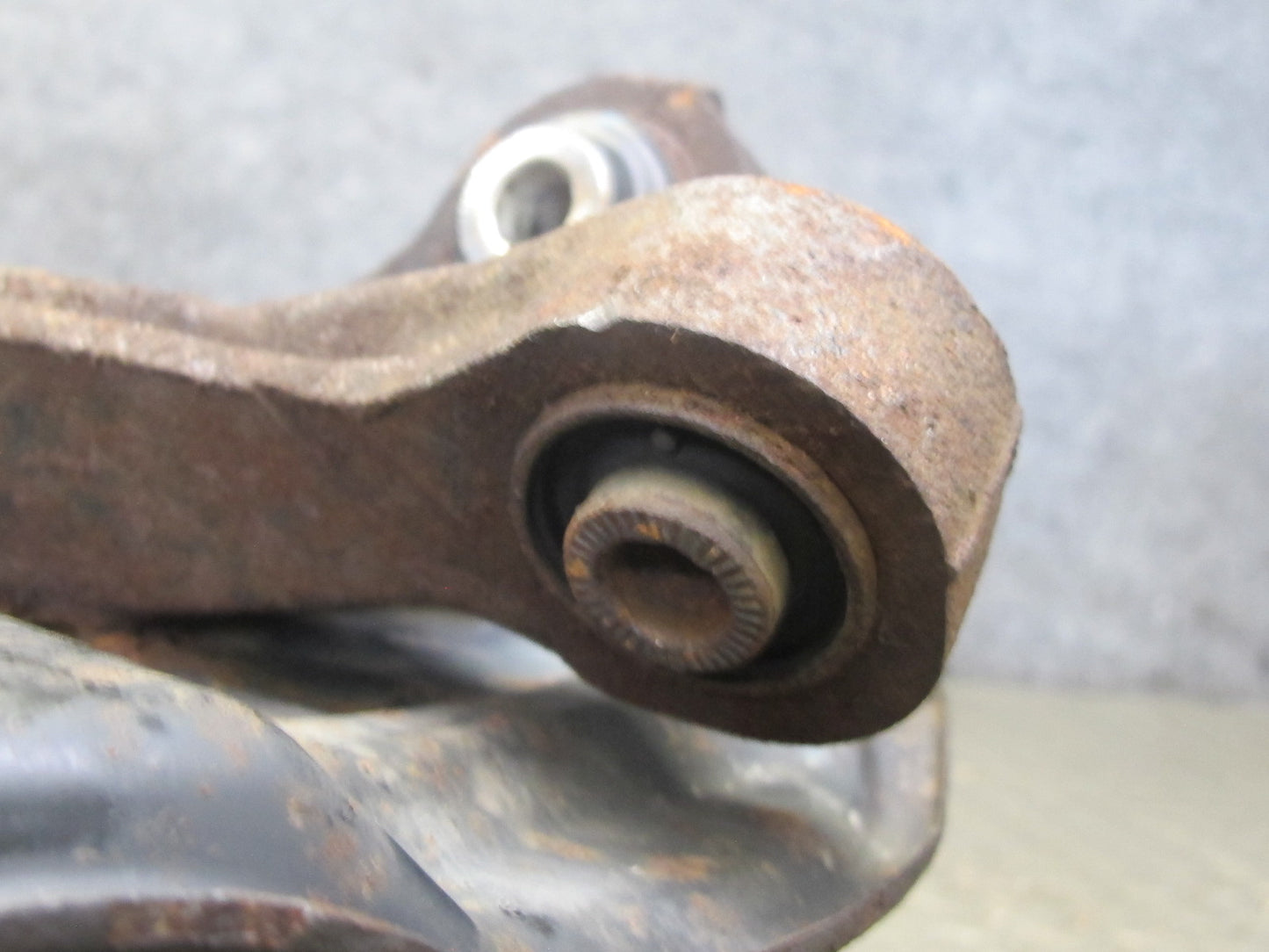 98-05 Lexus GS430 GS300 Rear Right Spindle Knuckle Wheel Hub Bearing 83K OEM