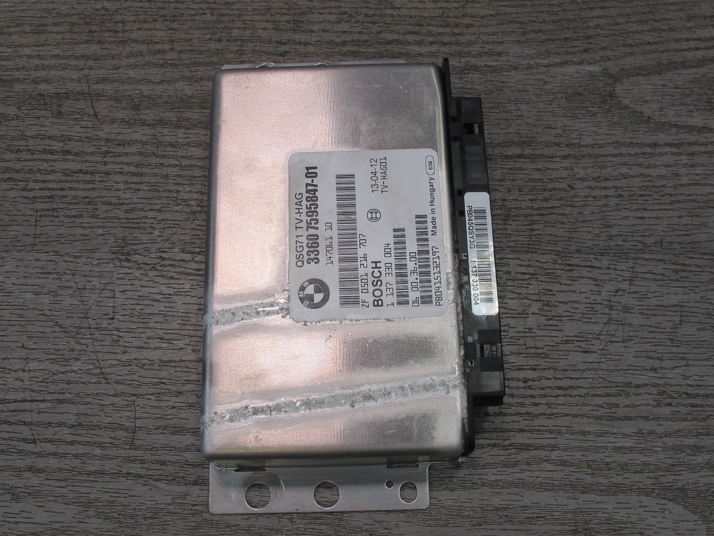 2010-2014 BMW E70 E71 X5M X6M Rear Differential Lock Control Module 7595847
