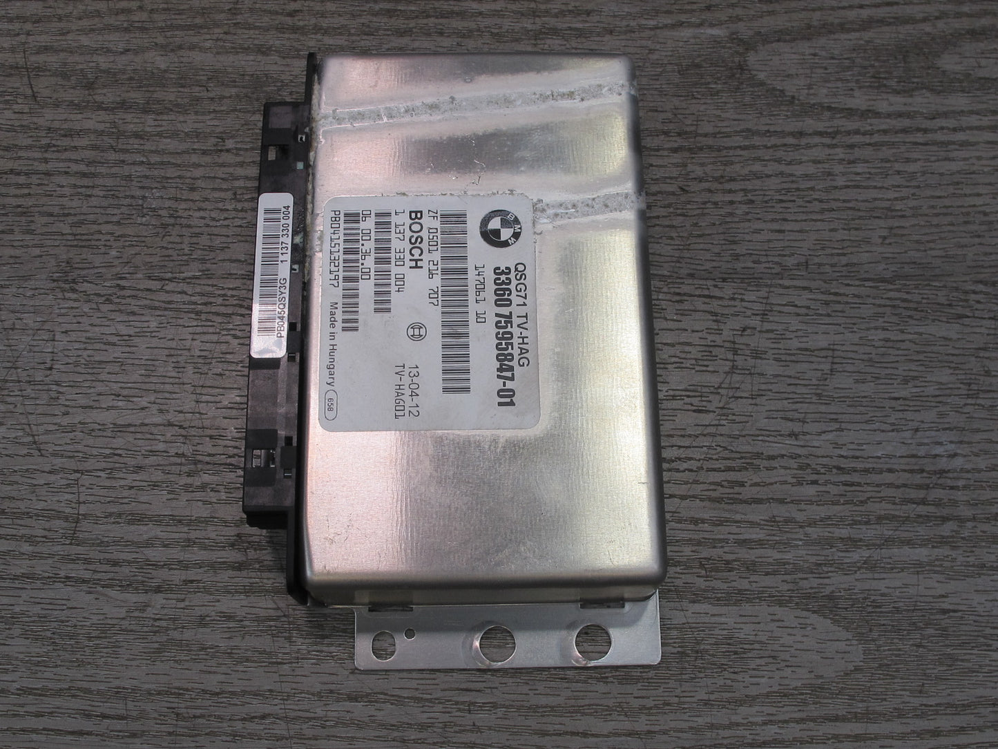 2010-2014 BMW E70 E71 X5M X6M Rear Differential Lock Control Module 7595847