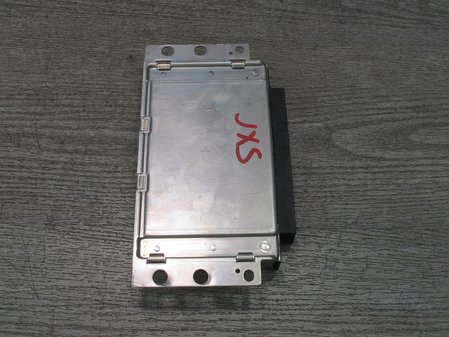 2010-2014 BMW E70 E71 X5M X6M Rear Differential Lock Control Module 7595847
