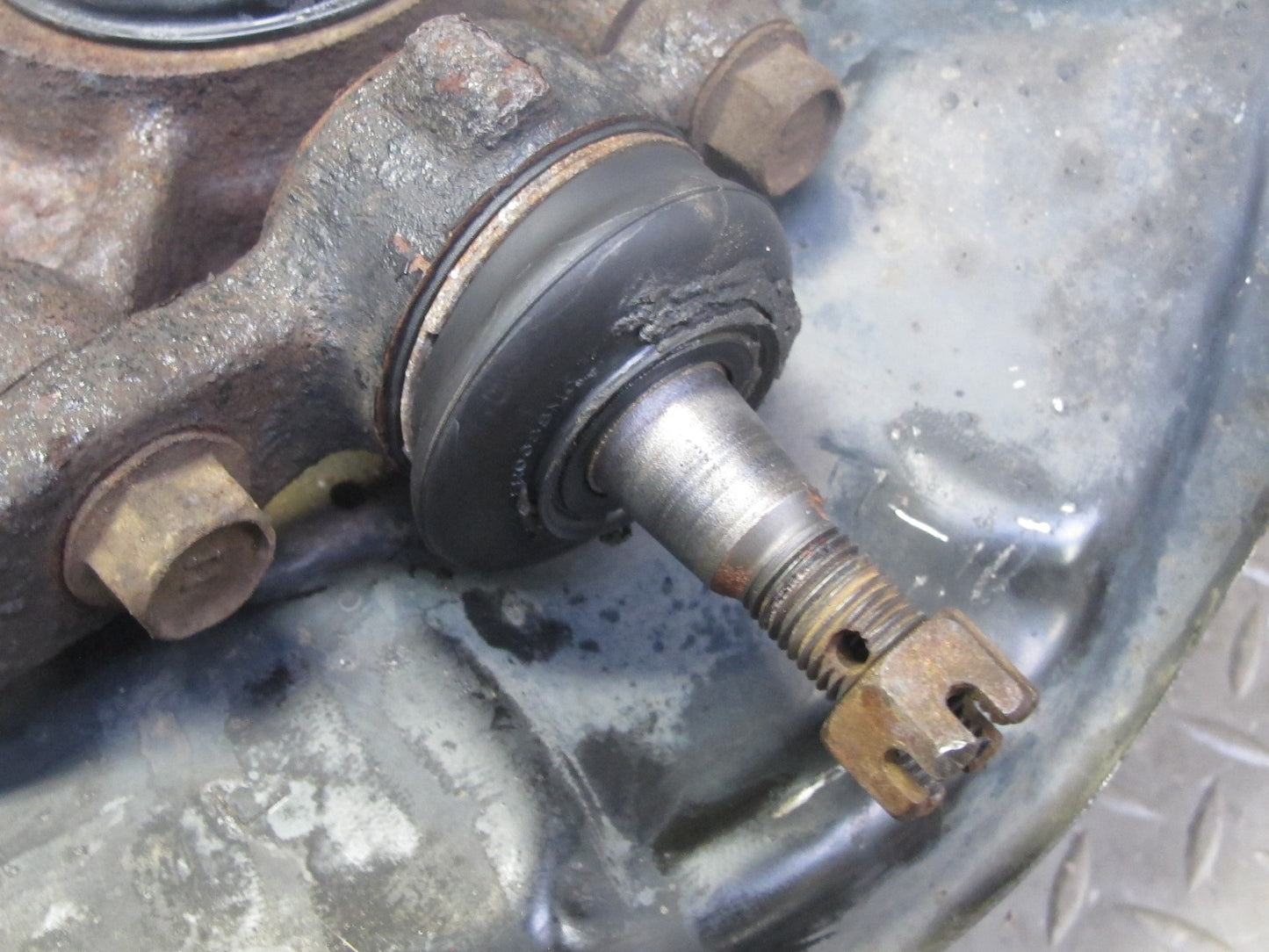 98-05 Lexus GS430 GS300 RWD Front Left Spindle Knuckle Wheel Hub Bearing 83K OEM