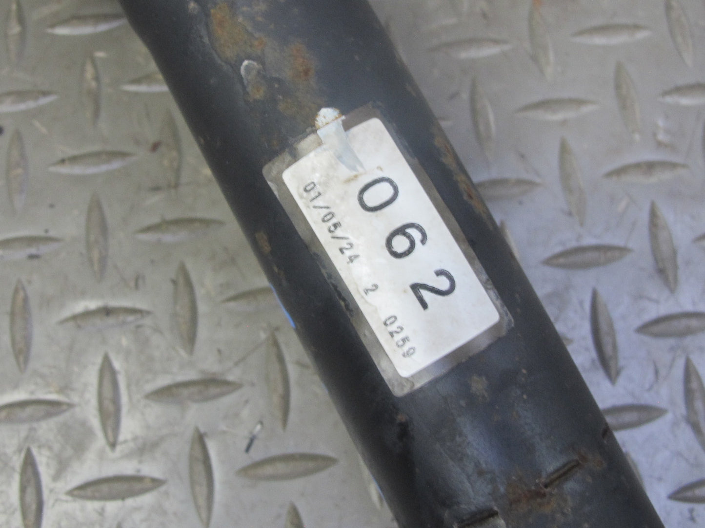 98-05 Lexus GS430 GS300 Front Left & Right Strut Shock Absorber Set 83K OEM