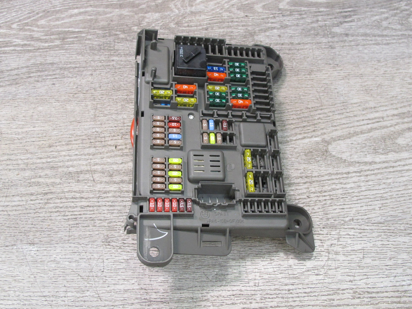 2008-2014 BMW E71 E72 X6 Rear Power Distribution Fuse Relay Box 6931687