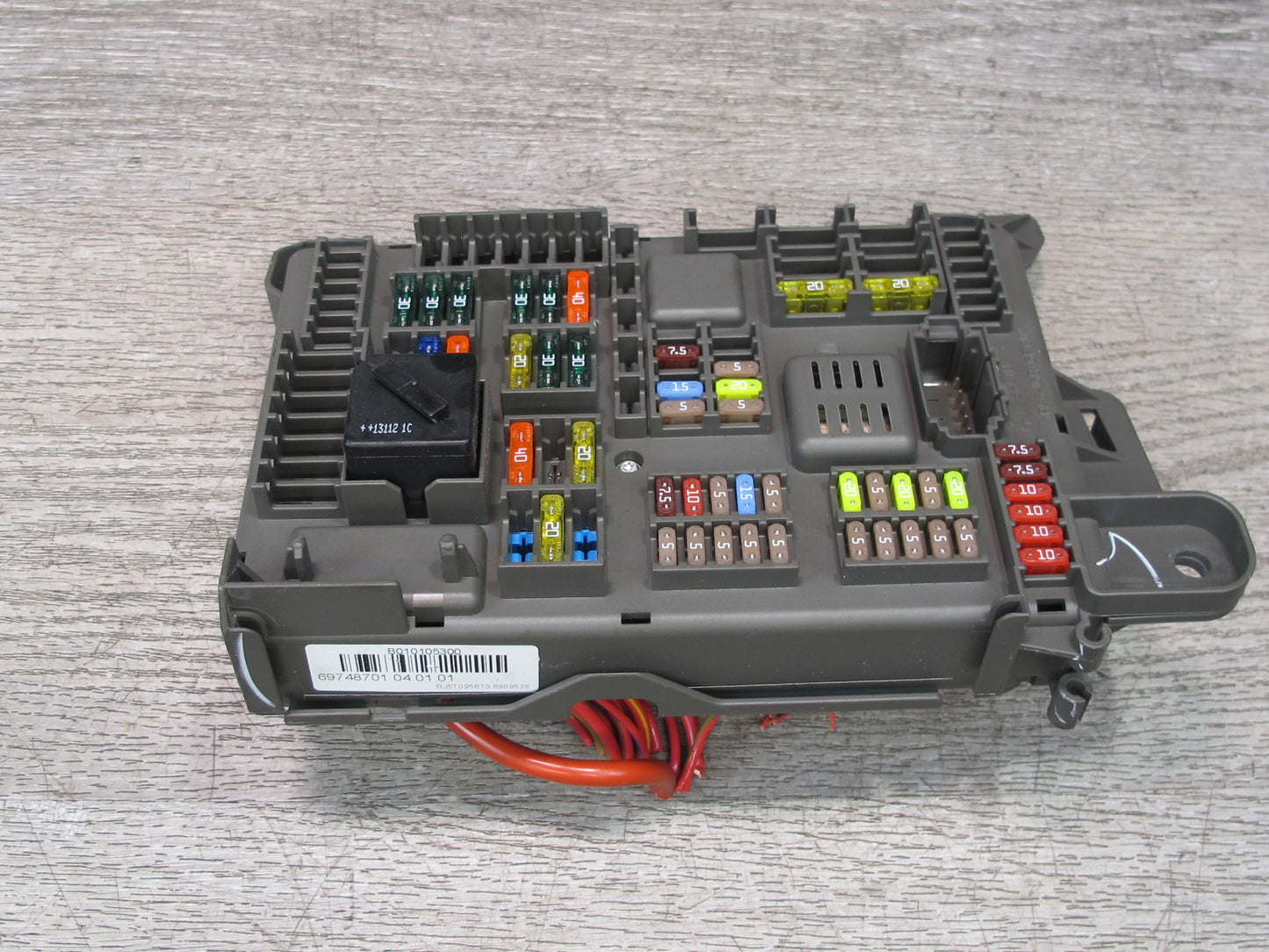 2008-2014 BMW E71 E72 X6 Rear Power Distribution Fuse Relay Box 6931687