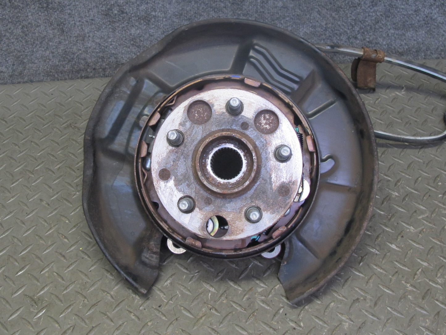 98-05 Lexus GS430 GS300 Rear Left Spindle Knuckle Wheel Hub Bearing 83K Mile OEM