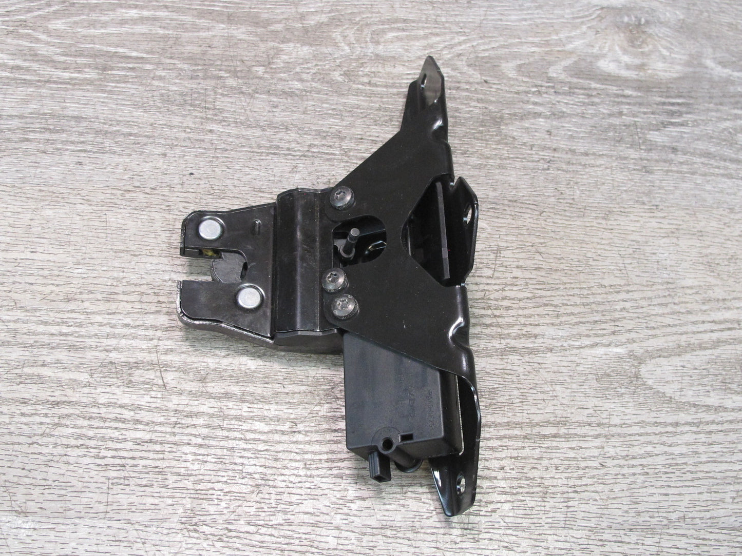 2008-2014 BMW E71 E72 X6 X6M Rear Trunk Lid Lock Latch Actuator 7071594