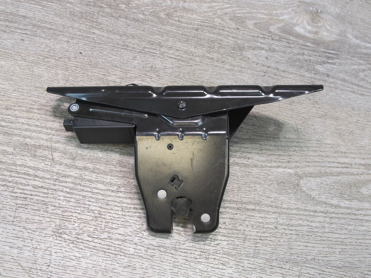 2008-2014 BMW E71 E72 X6 X6M Rear Trunk Lid Lock Latch Actuator 7071594