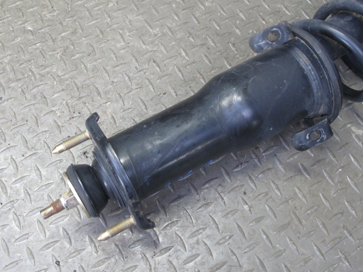 98-05 Lexus GS430 GS300 Set of 2 Rear Left & Right Strut Shock Absorber 83K OEM