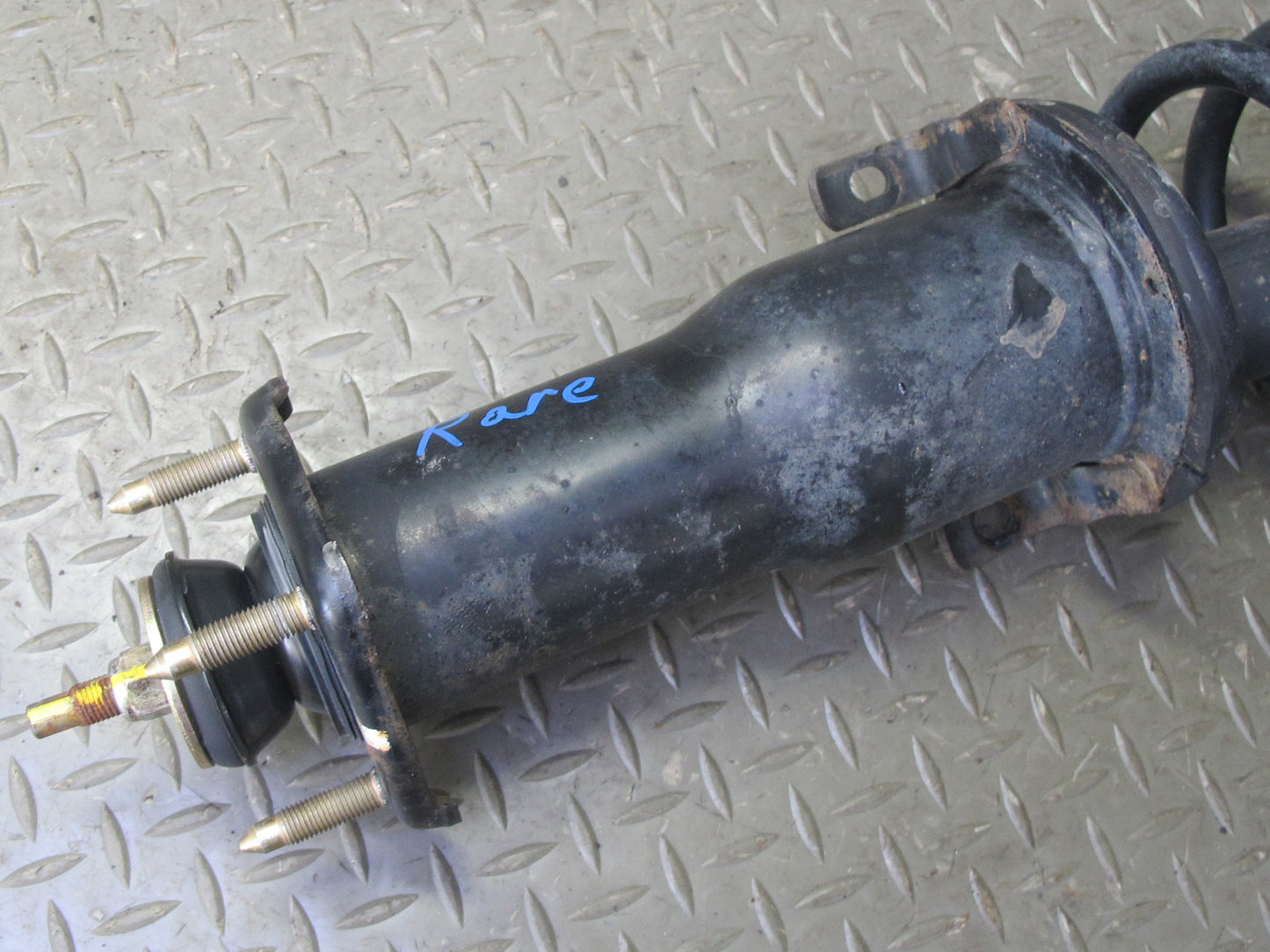 98-05 Lexus GS430 GS300 Set of 2 Rear Left & Right Strut Shock Absorber 83K OEM