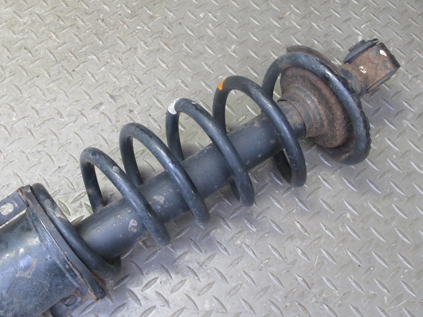 98-05 Lexus GS430 GS300 Set of 2 Rear Left & Right Strut Shock Absorber 83K OEM