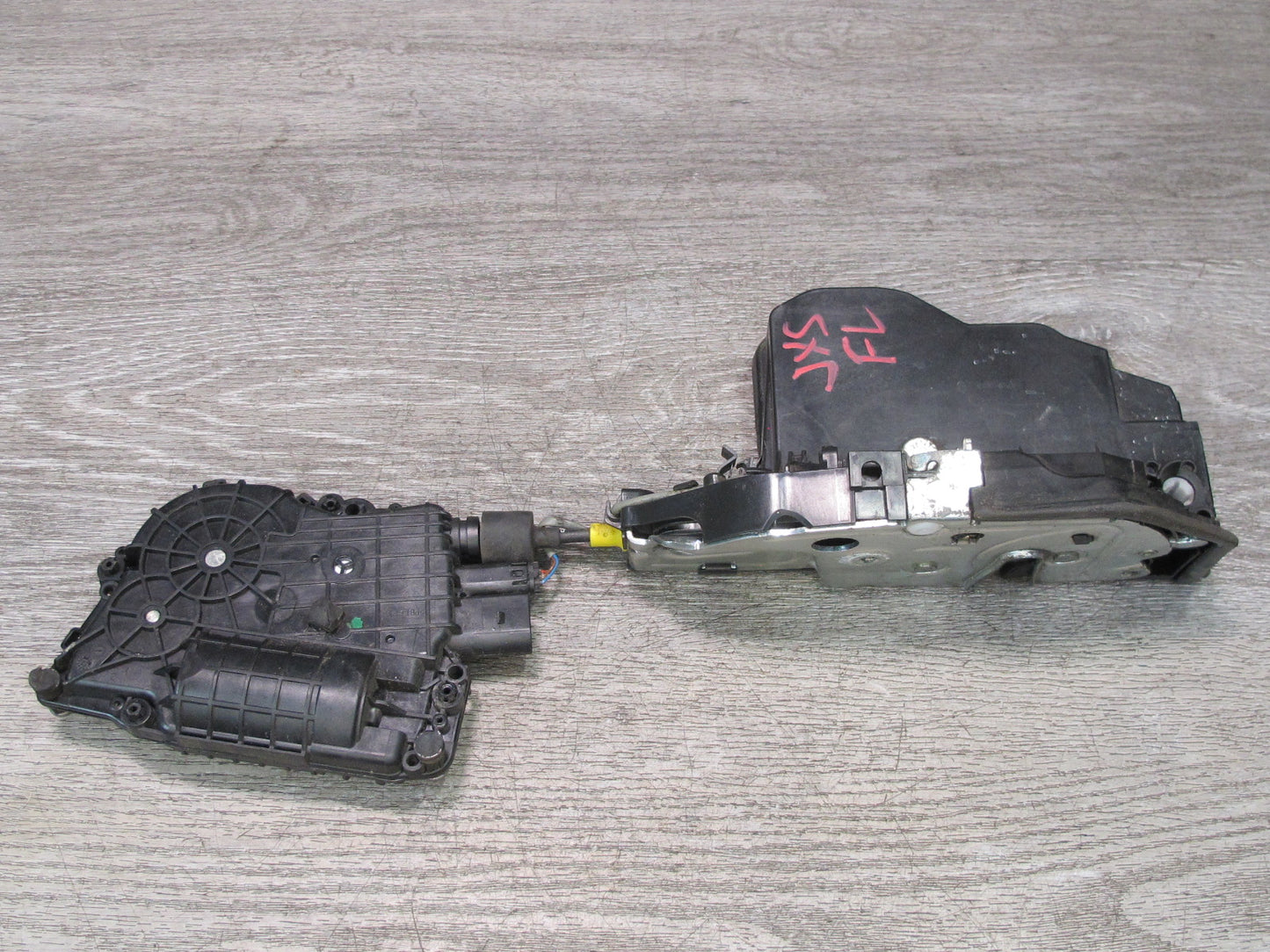 2008-2014 BMW E71 E72 X6 X6M Front Left Door Lock Latch Actuator w Soft Close