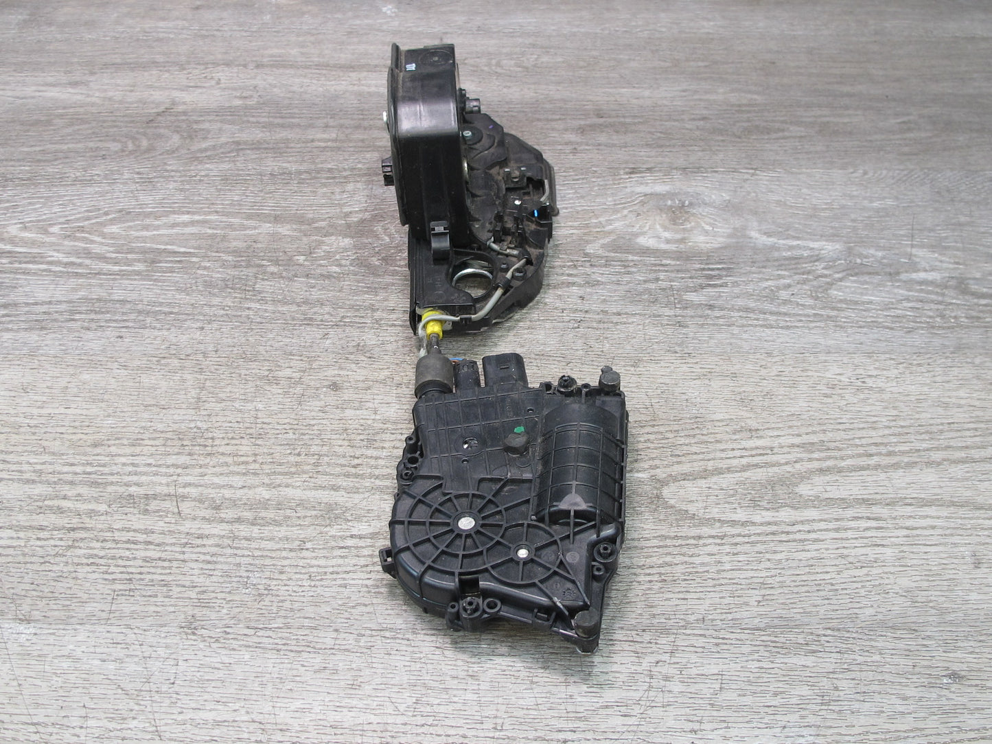 2008-2014 BMW E71 E72 X6 X6M Front Left Door Lock Latch Actuator w Soft Close