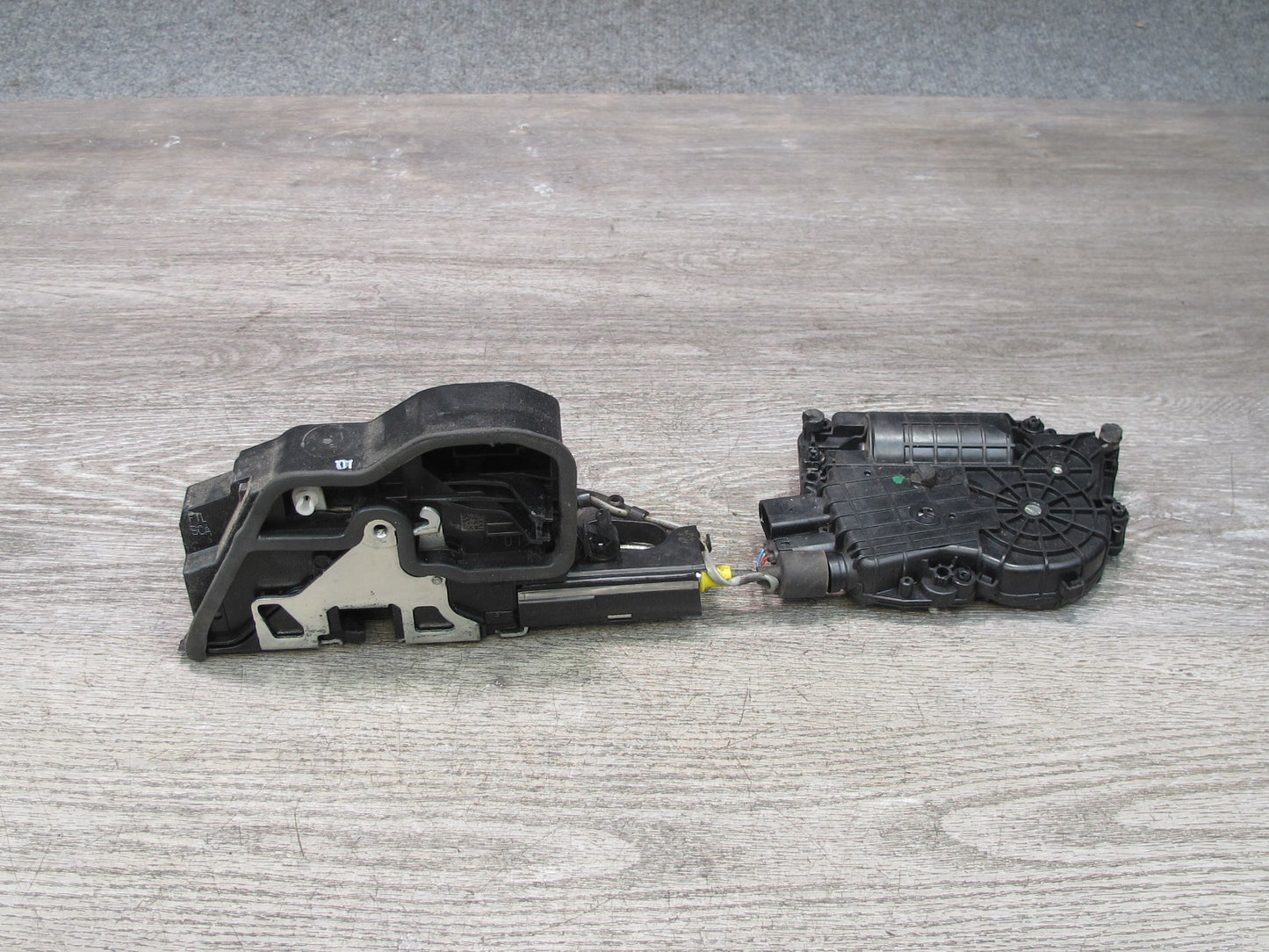 2008-2014 BMW E71 E72 X6 X6M Front Left Door Lock Latch Actuator w Soft Close