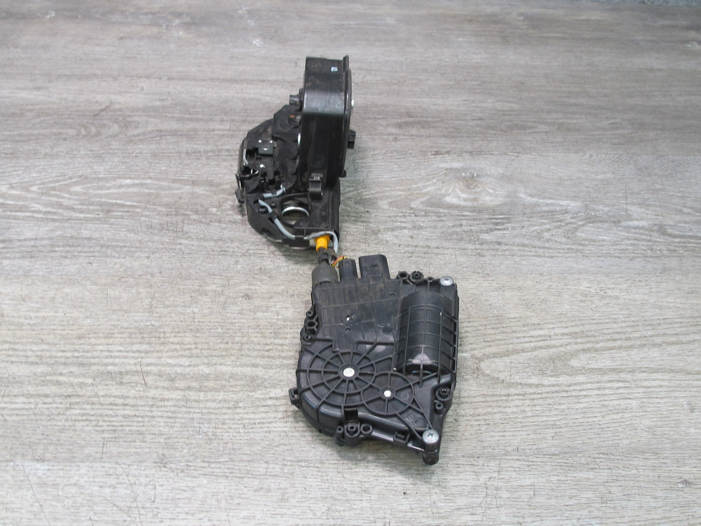 2008-2014 BMW E71 E72 X6 X6M Rear Right Door Lock Latch Actuator w Soft Close