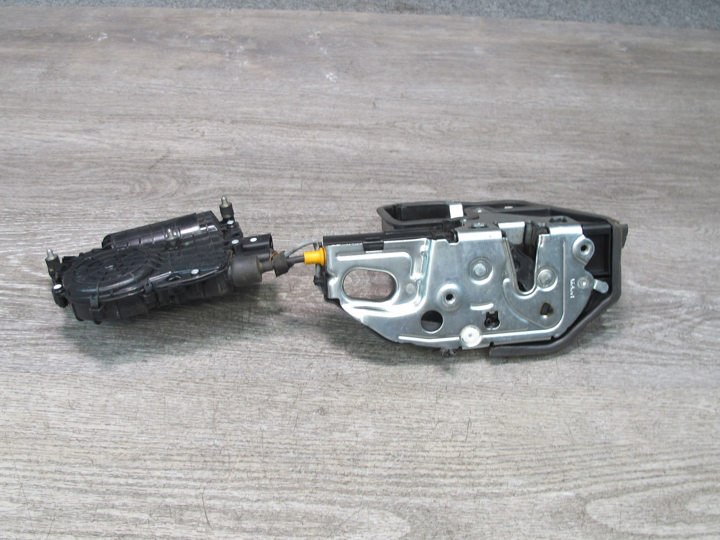 2008-2014 BMW E71 E72 X6 X6M Rear Right Door Lock Latch Actuator w Soft Close