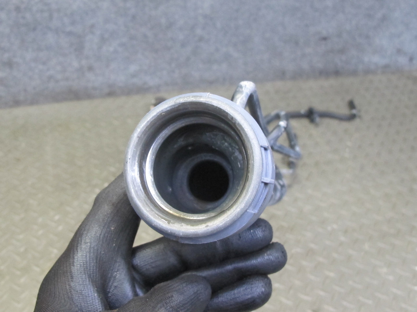 01-05 Lexus JZS160L GS300 Gas Fuel Tank Filler Neck Pipe w Cap OEM