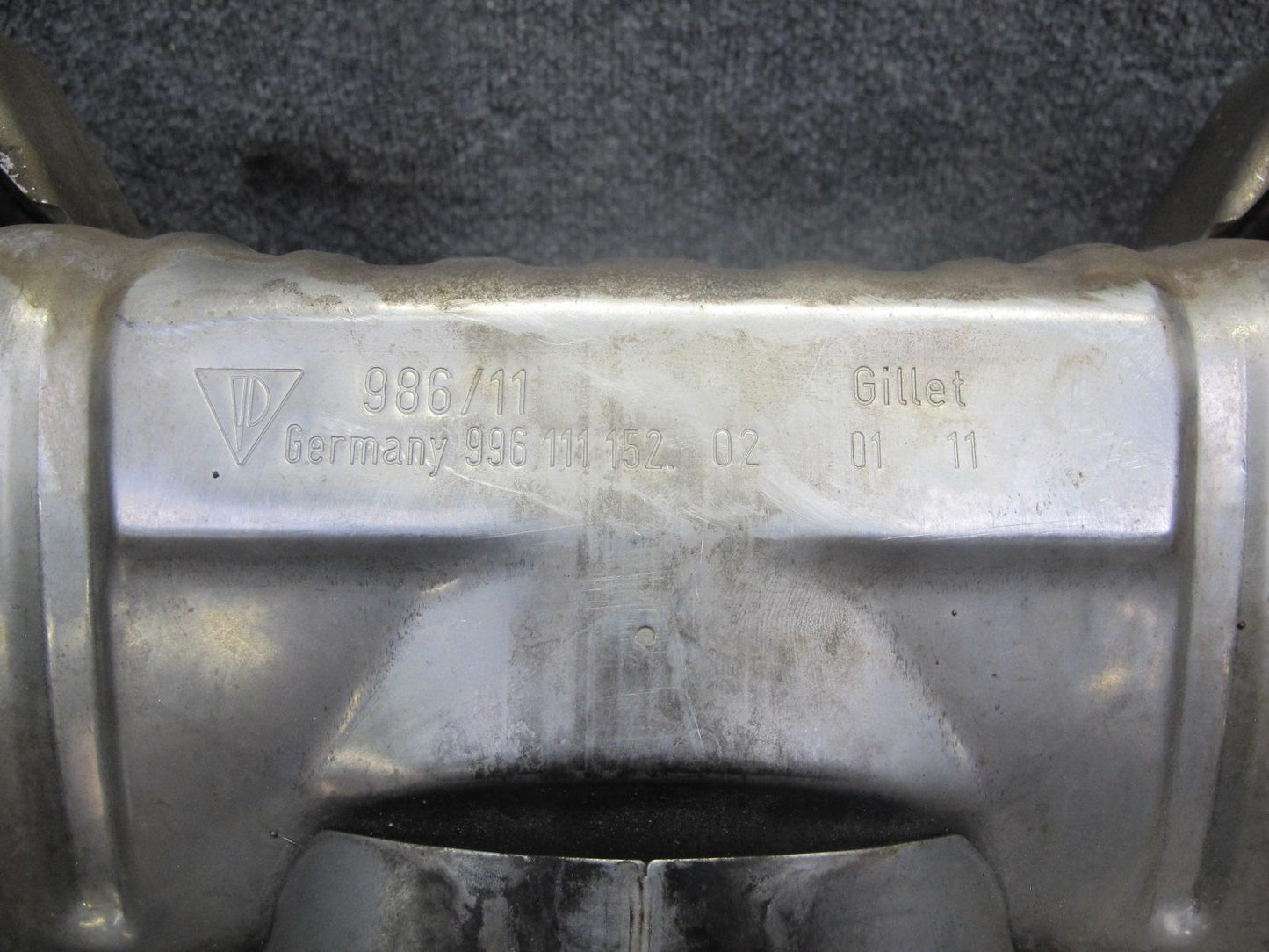 2000-2002 Porsche Boxster 986 2.7L MT Engine Rear Exhaust Muffler Assembly