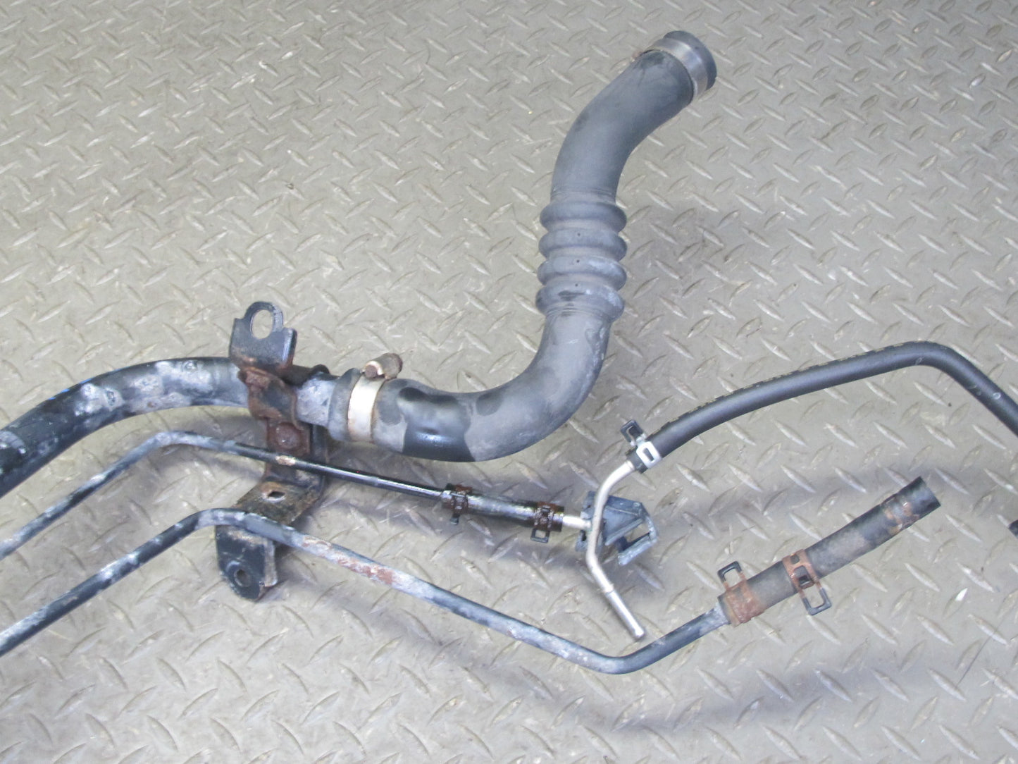 01-05 Lexus JZS160L GS300 Gas Fuel Tank Filler Neck Pipe w Cap OEM