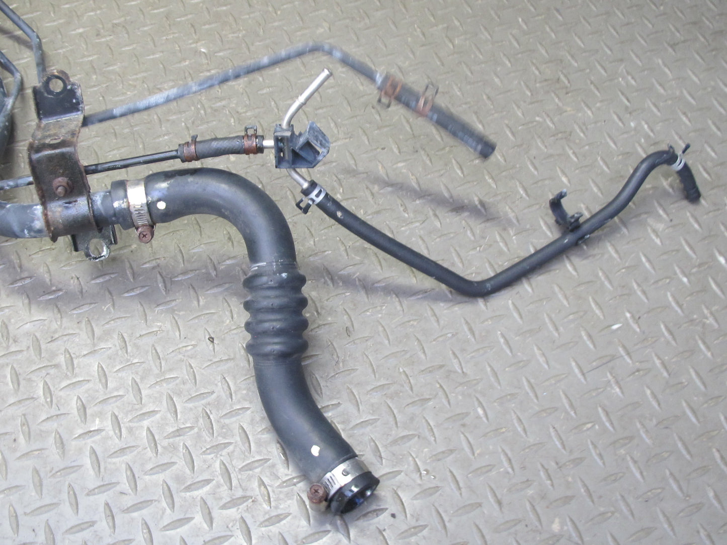 01-05 Lexus JZS160L GS300 Gas Fuel Tank Filler Neck Pipe w Cap OEM