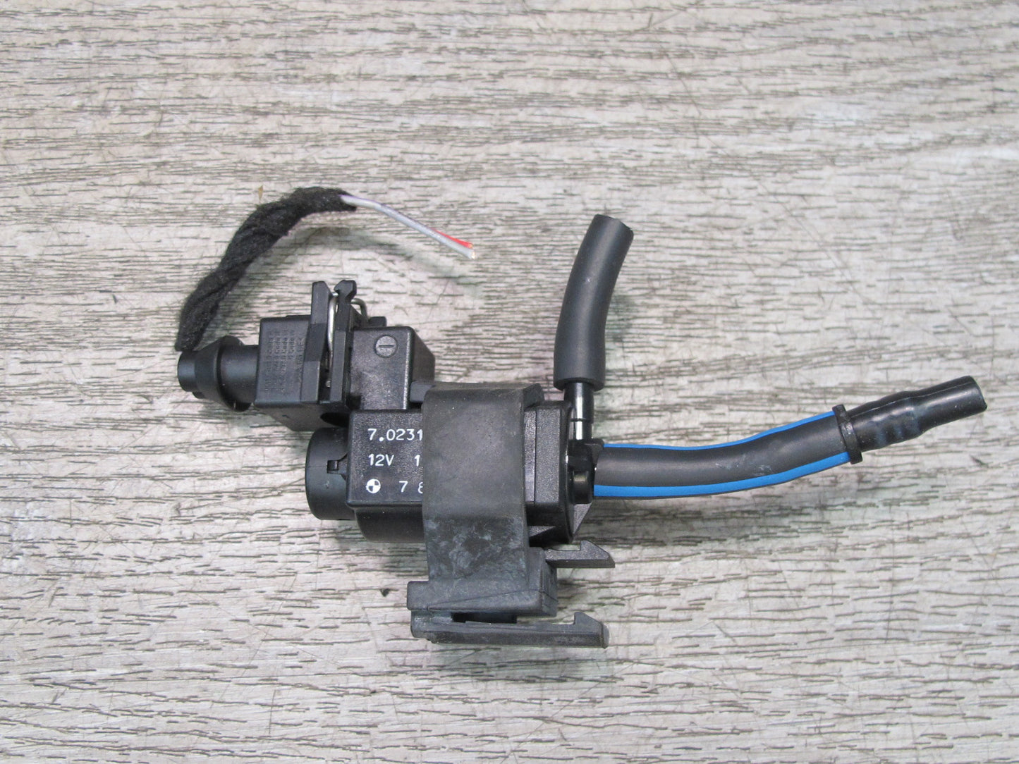 2008-2014 BMW E71 E72 X6 X6M Vacuum Valve Solenoid